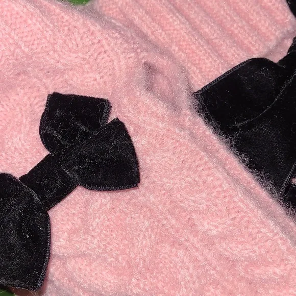KATE SPADE 3pc Pink Knit Hat Scarf & Gloves Set with Black Bows - Picture 7 of 13